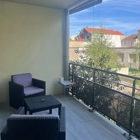 Appartement De 68M2 Avec Garage Et Climatisation Lyon Exterior photo
